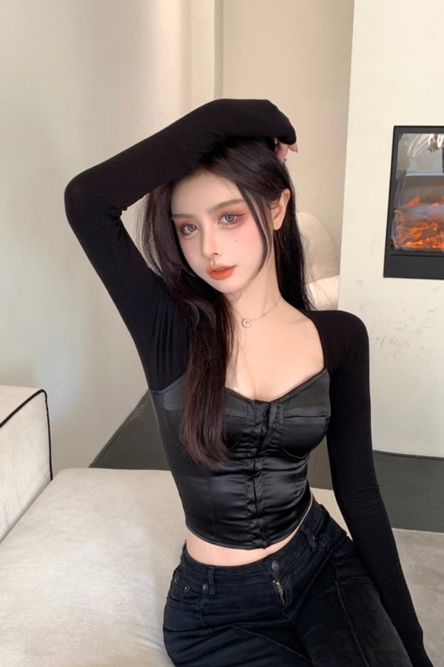 Low Square Neck Top