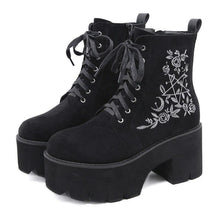 Load image into Gallery viewer, Wild Forest Boots - Vellarmi
